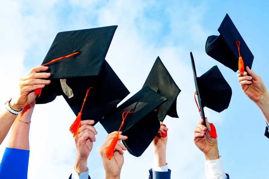 Absolventen B.A. Public Management